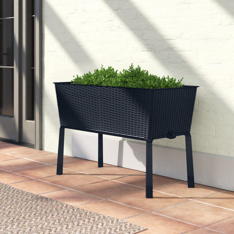 Latitude Run® Kenyen 1 Piece Stylish Elevated Garden Bed Planter with